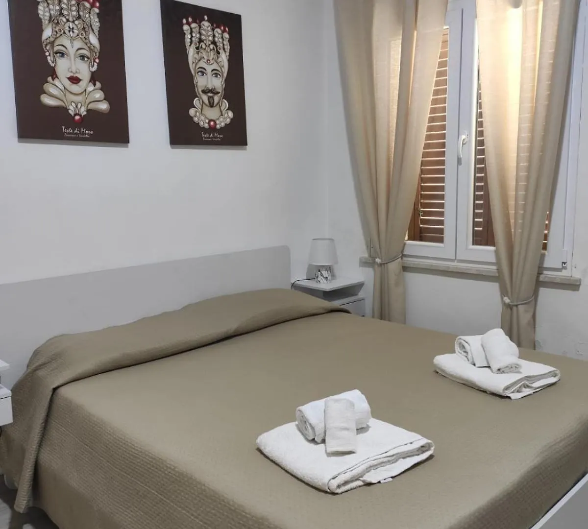 Residence Volpe Caronia Marina Italia
